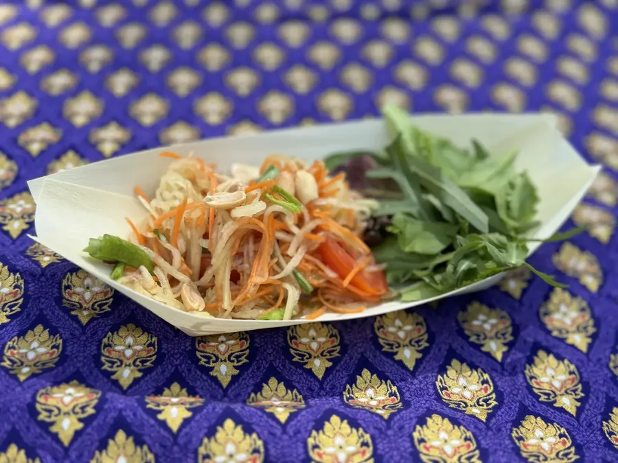 Som tam, la salade de papaye verte thaïlandaise — Chana Thai à Argenteuil
